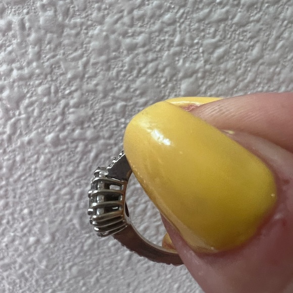 Size 7 cutie heart ring - Picture 5 of 8